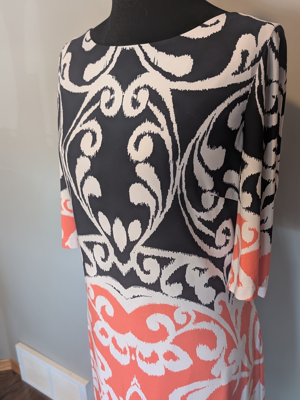 Eliza J Coral, Black and White Long Sleeve Printed Sheath Dress - Picture 4 of 8